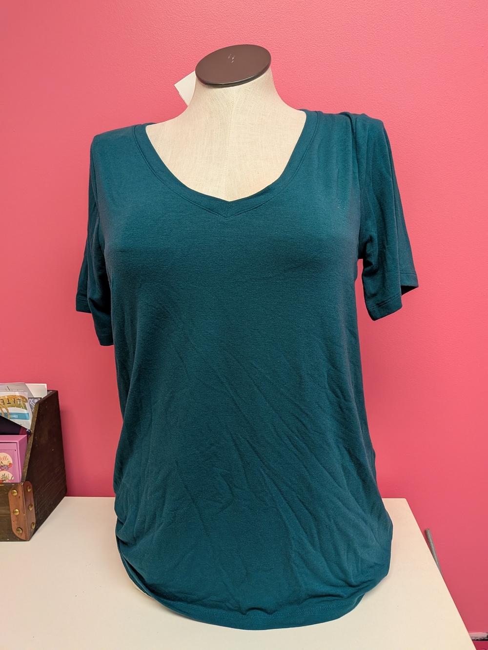 Women's V-Neck Short Sleeve Top